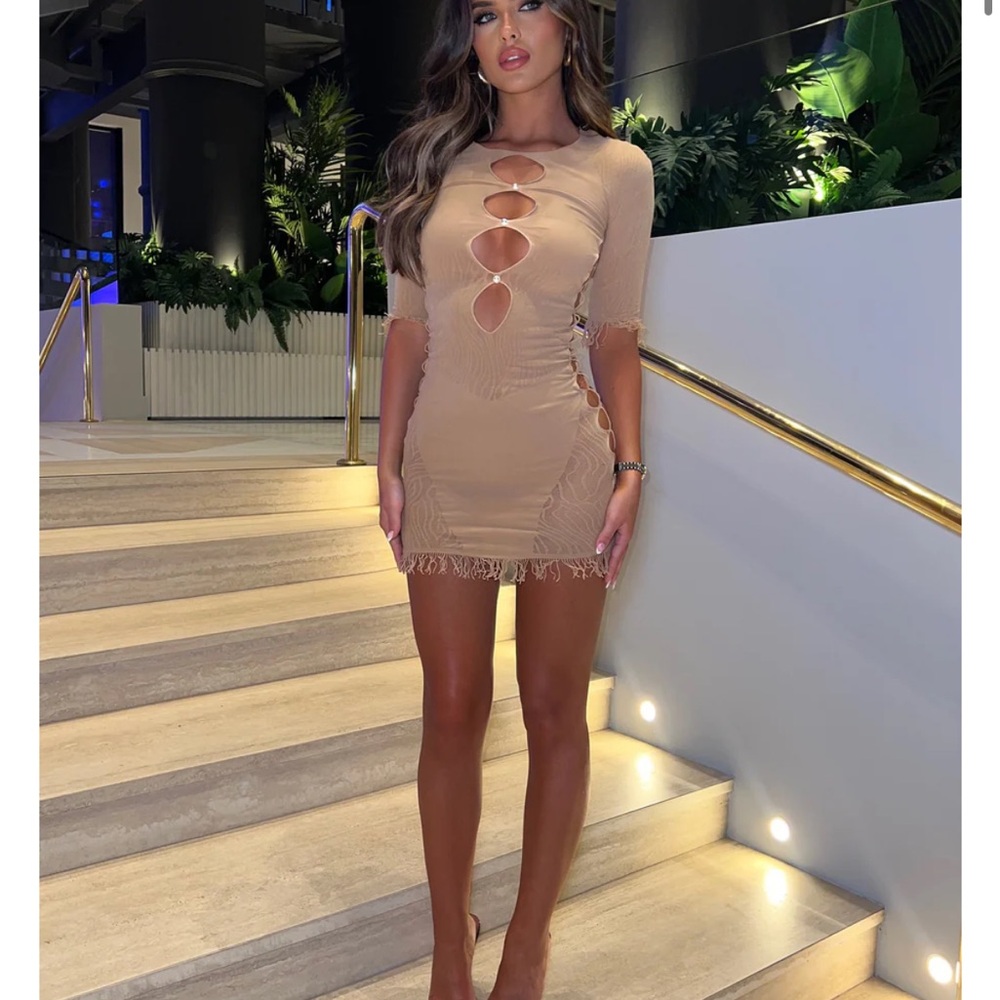 Sorelle UK Elegant Tan Cut-Out Dress Pearl NUDE NEW